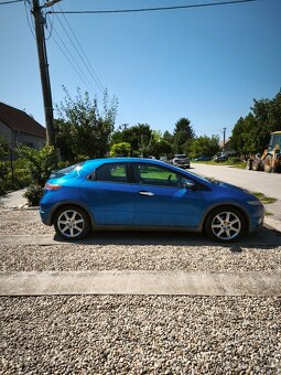 Honda Civic 2,2 i-cdti - 4