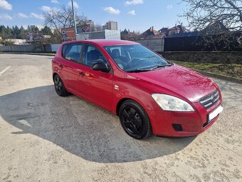 Kia Ceed 1.6 CRDi - 4