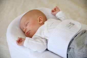 Hniezdo na spanie Cocoonababy® Red Castle - 4