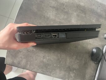 PlayStation 4 Slim + kable + hry - 4