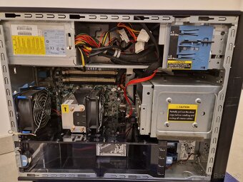HP ProLiant ML110 G7 - 4