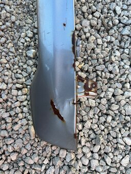 Predám nárazník Kufor Dvere Sklo Zámok svetlo Yaris 98-05 1. - 4