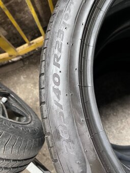 285/40 r23 a 325/35 r23 Pirelli P zero - 4
