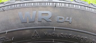 225/50 R18 Nokian WR D4 - 4