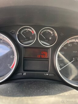 Peugeot 308 - 4