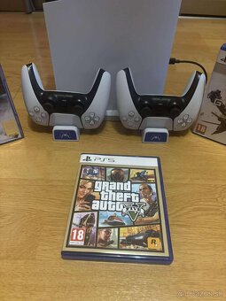 Playstation 5 Slim - mechanika + 7 hier, 2x herný ovládač - 4