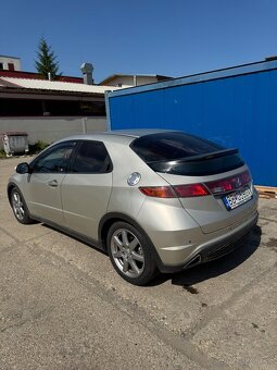Honda civic 8g 1.8 103kw - 4