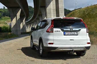 HONDA CR-V /manuál 6 / 2016 / benzín/ - 4