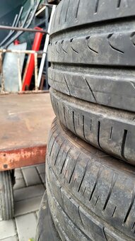 Pneu 195/60 R15 - 4