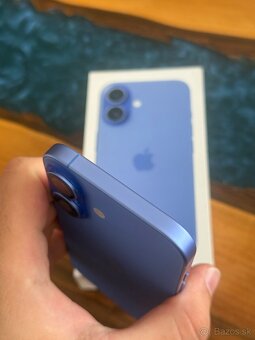 iPhone 16 128gb Blue 2r záruka o2 100% bateria - 4