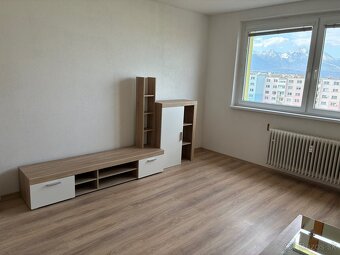 Prenájom 3 izbový slnečný byt Poprad Tajovského - 4