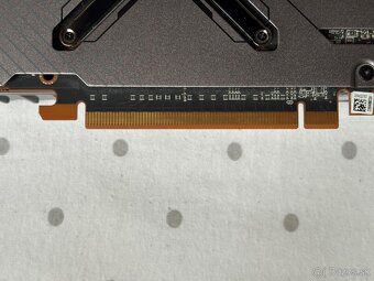 Sapphire TOXIC AMD Radeon RX 6950 XT Limited Edition - 4