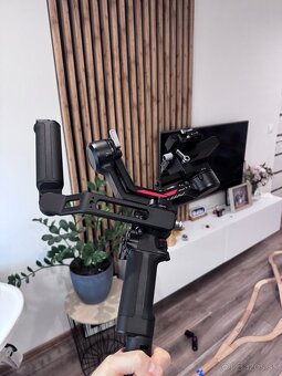 DJI RS 4 + DJI Ronin Image Transmitter (raveneye) + briefcas - 4