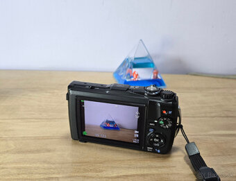 Olympus Tough TG-6 - 4