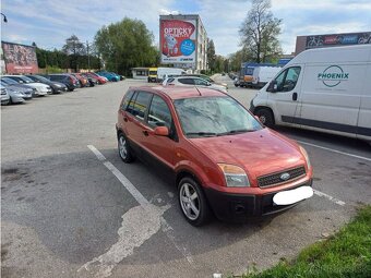 Ford Fusion - 4