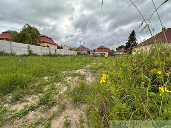 Priestranný pozemok v Hurbanove – pokojné miesto s výborno - 4