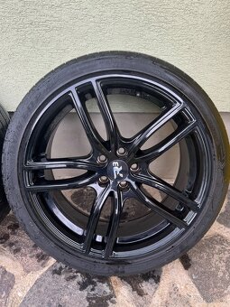 5x100 r18 225/40 - 4