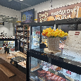 Predavačka v predajni syrov a salám DELI SHOP DUBEŇ ŽILINA - 4