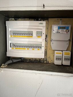Elektroinštalačné práce - elektrikár - revízny technik - 4