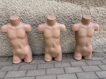 plastové figuríny - torzá tiel mužské a detské - 4