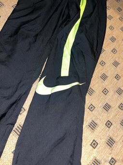 Nike sustaky tenučké - 4