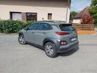 Hyundai Kona Electric 100, servisná kniha, záruka - 4
