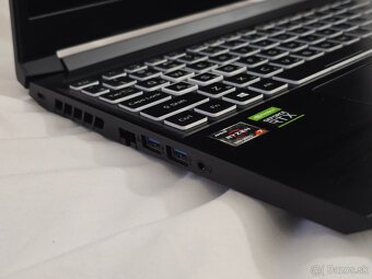 Predám herný notebook Acer Nitro 5 - 4