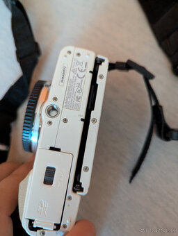 Olympus E-PL7 (telo) - 4