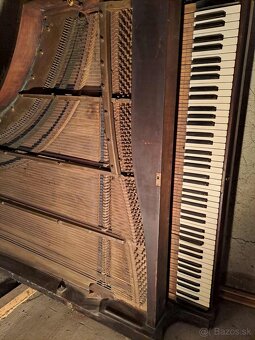 Klavír - krídlo - 4