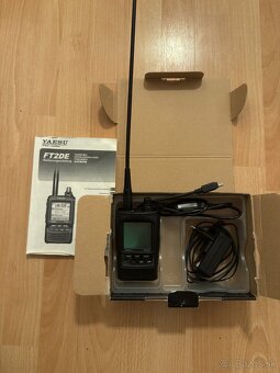 Yaesu FT2D - 4