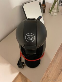 Kapsulový kávovar Nescafé Dolce Gusto - 4