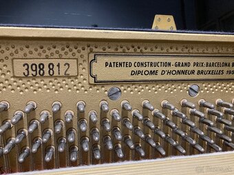 Kvalitný klavír - pianíno Petrof - 4