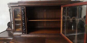 Starožitná komoda s vitrínou - 4