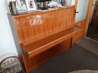Piano Petrof - 4
