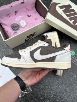 Nike Jordan 1 Retro Low Travis Scot Mocha tenisky - 4