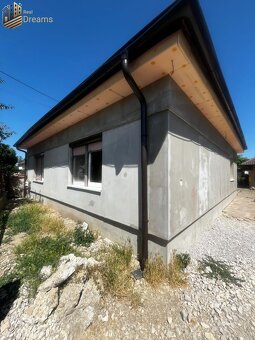 Veľkorysý rodinný dom v obľúbenej obci Tešedíkovo - 4
