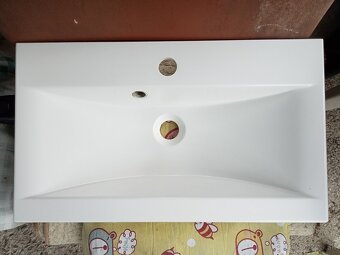Predám umývadlo 60x35 - 4