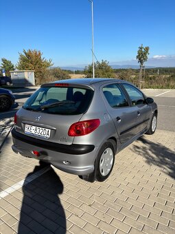 Predám Peugeot 206 1.1 Benzín - 4