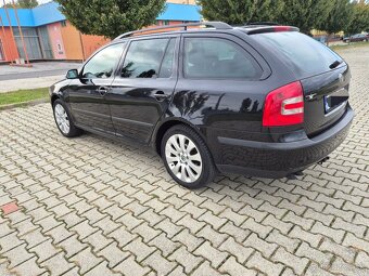 Predám Škoda Octavia Combi 2 Elegance 2.0 TDI 103kw M6 - 4