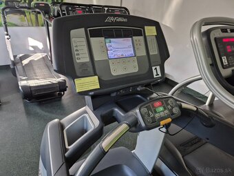 Predam pouzivany profi beziaci pas LifeFitness - 4