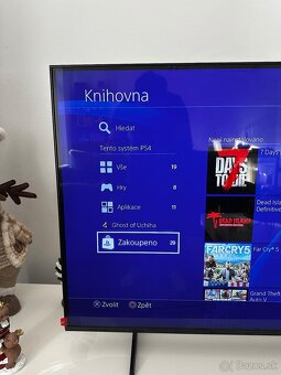 Playstation 4  500GB - 4