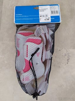 Chrániče a plávacia vesta - 4