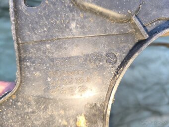 Kryt predných poloosi Audi A6 C6 4f - 4