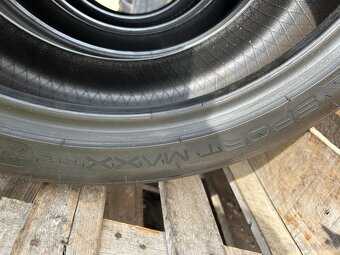 Dunlop SportMaxx 225/45/19”-92W - 4