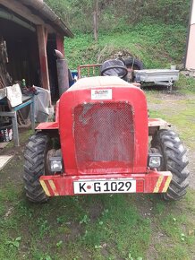 Traktor T 805 - 4