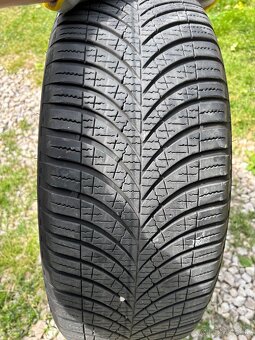 Predám disky+pneumatiky, BMW X1 Goodyear Vector 4Seasons - 4