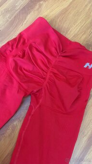 Nebbia Novinka seamless 303 red S nove - 4