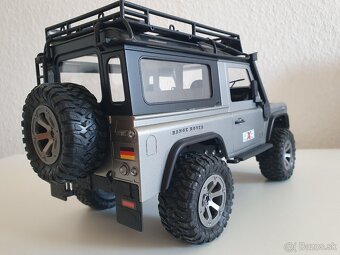 RC model Land Rover 1:16 4x4 plne osvetlený - 4