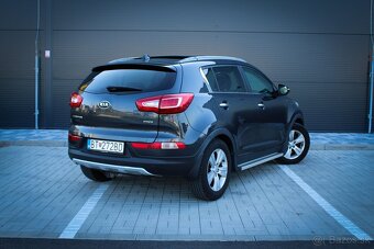 Kia Sportage 1.7 CRDi VGT 2WD Panoramatická strecha, Tažné - 4