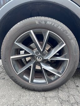 disky Škoda “Vega” R19 + letné Michelin - 4
